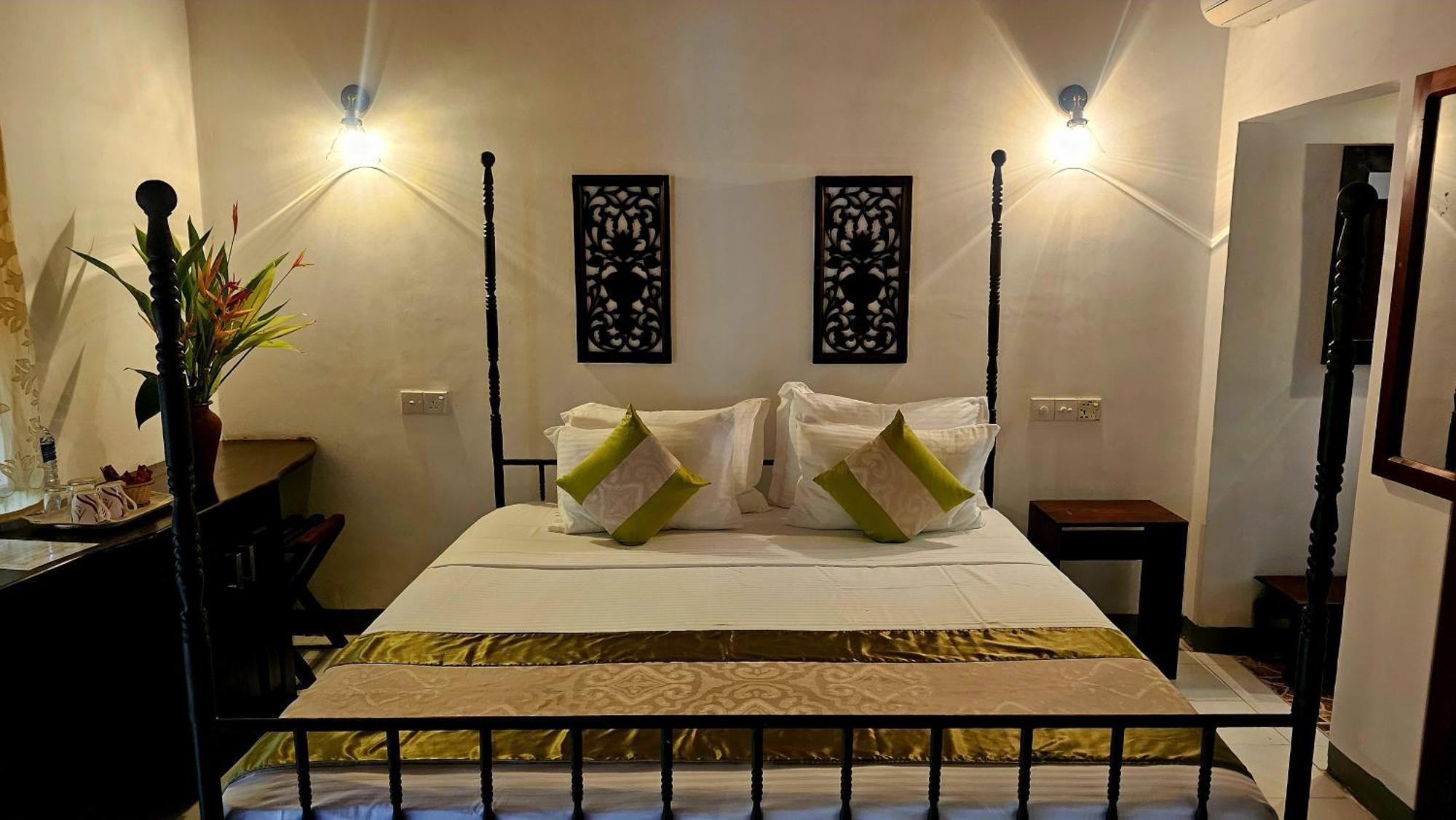 Nooit Gedacht Heritage Hotel Unawatuna Room photo