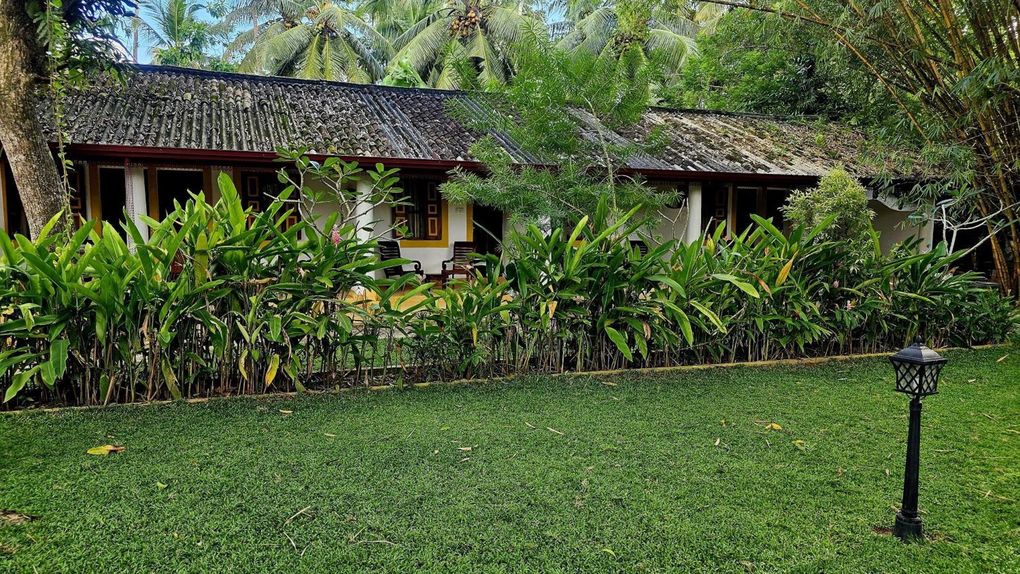 Nooit Gedacht Heritage Hotel Unawatuna Exterior photo