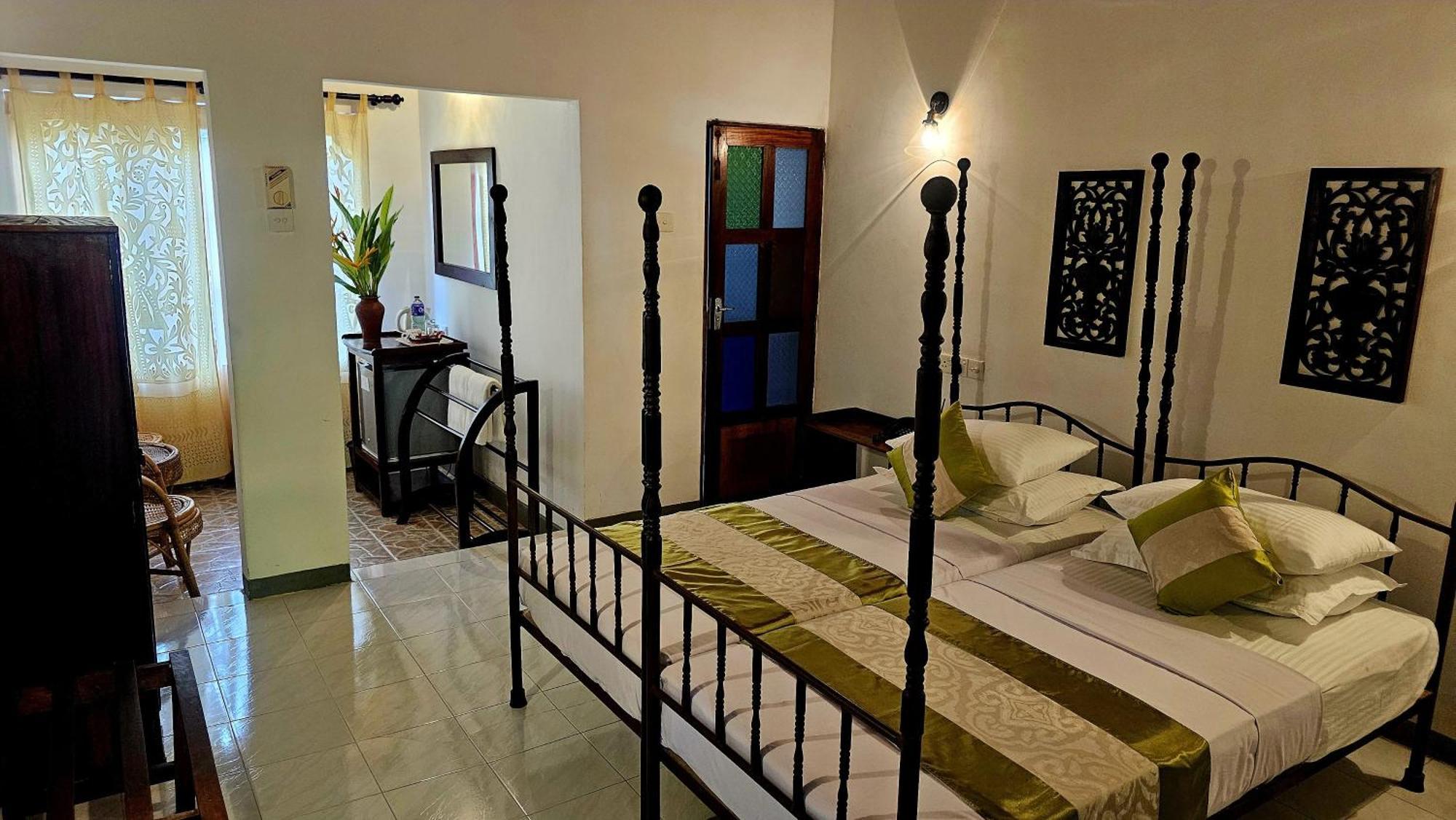Nooit Gedacht Heritage Hotel Unawatuna Room photo