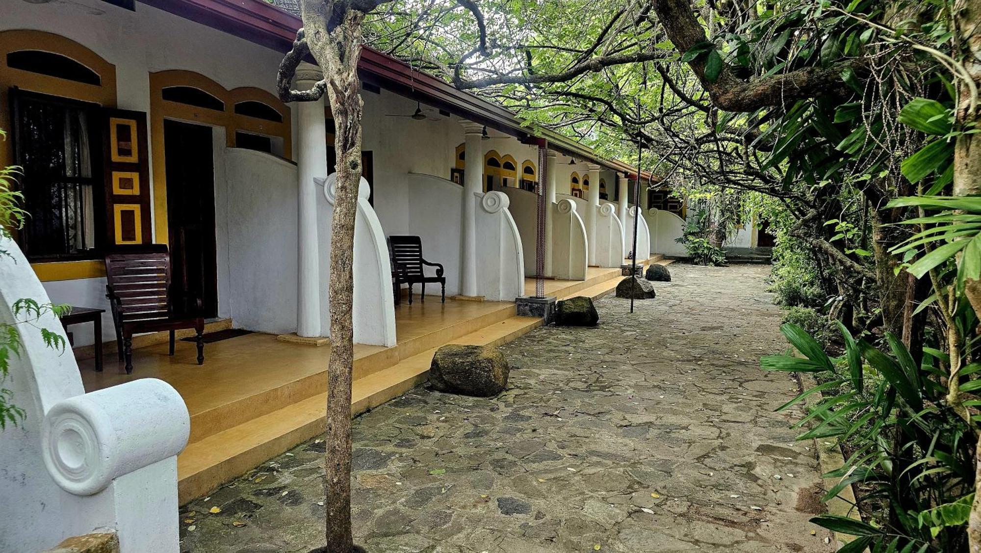 Nooit Gedacht Heritage Hotel Unawatuna Exterior photo
