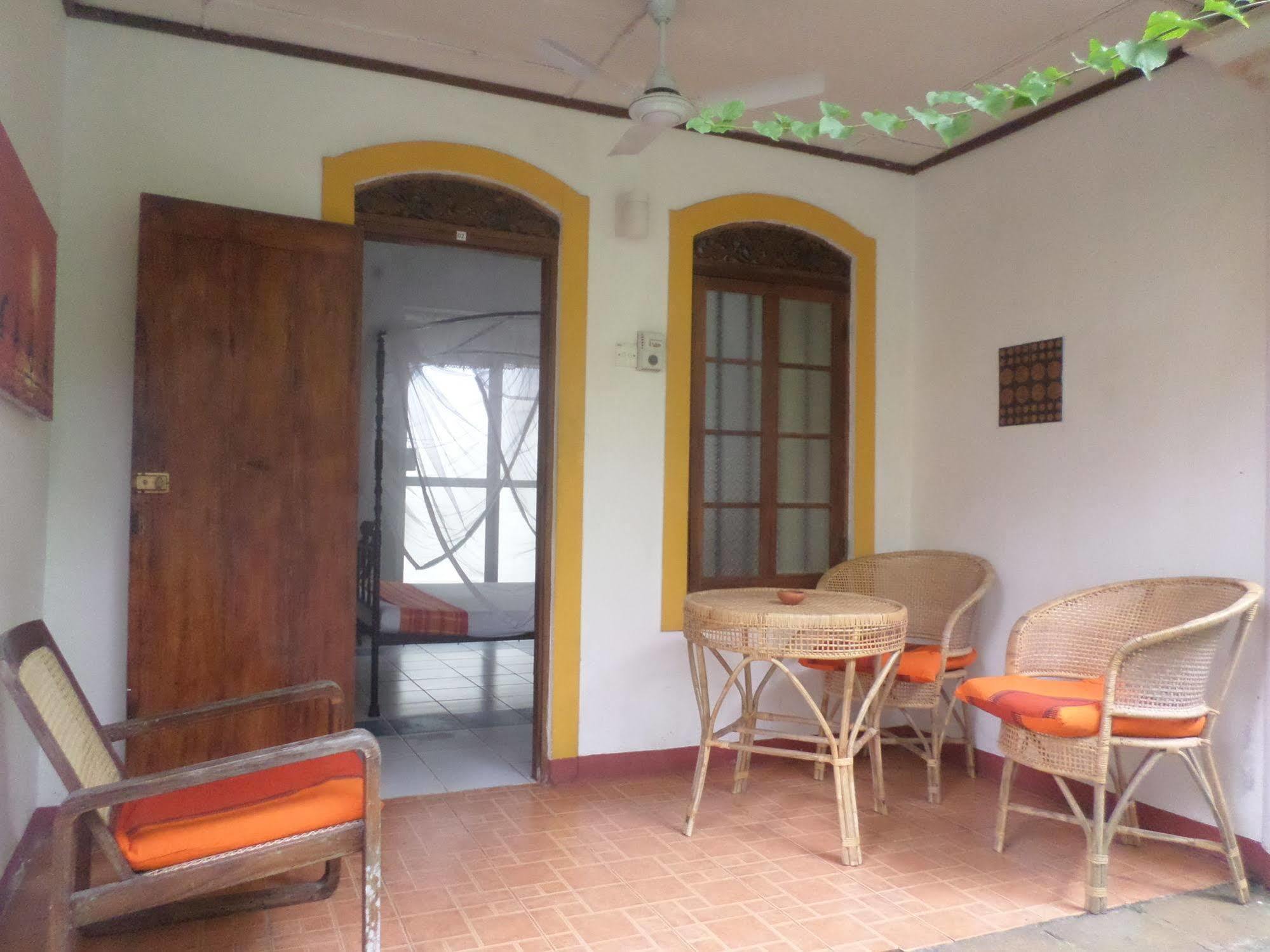 Nooit Gedacht Heritage Hotel Unawatuna Exterior photo