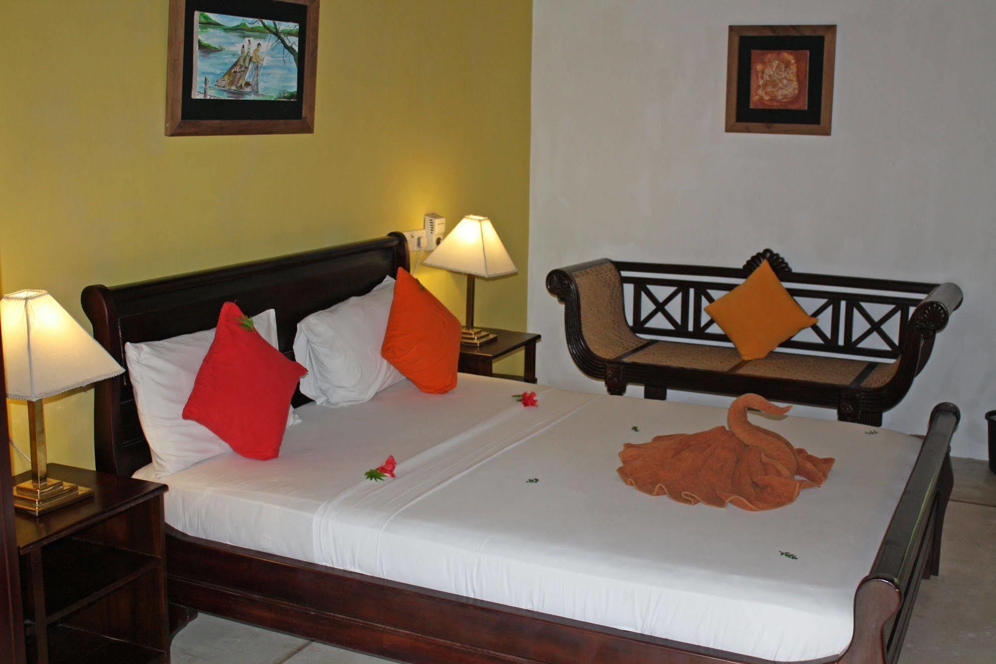 Nooit Gedacht Heritage Hotel Unawatuna Exterior photo